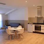 Hotel Airinos 3*