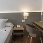 Airinos 3* ホテル カンガス・デ・モラソ