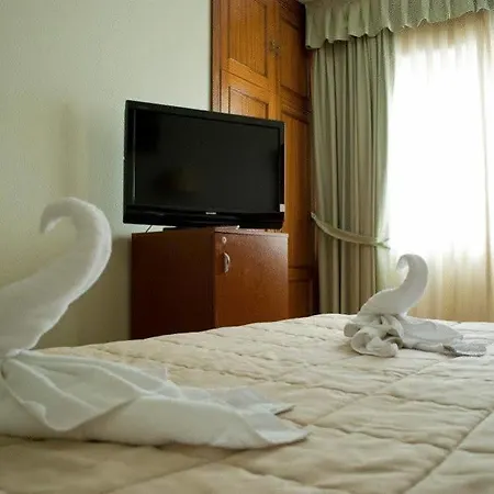 Hotel Airiños 3*